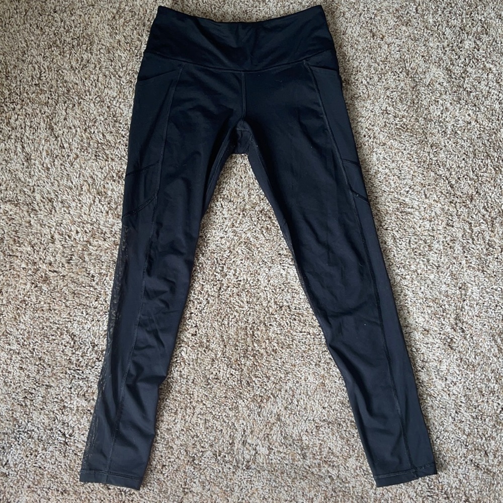 Victoria’s Secret Sport mesh insert leggings